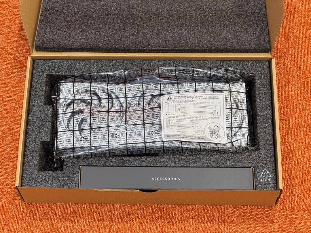 AMD Radeon RX 9070 XT PUREグラフィックボード