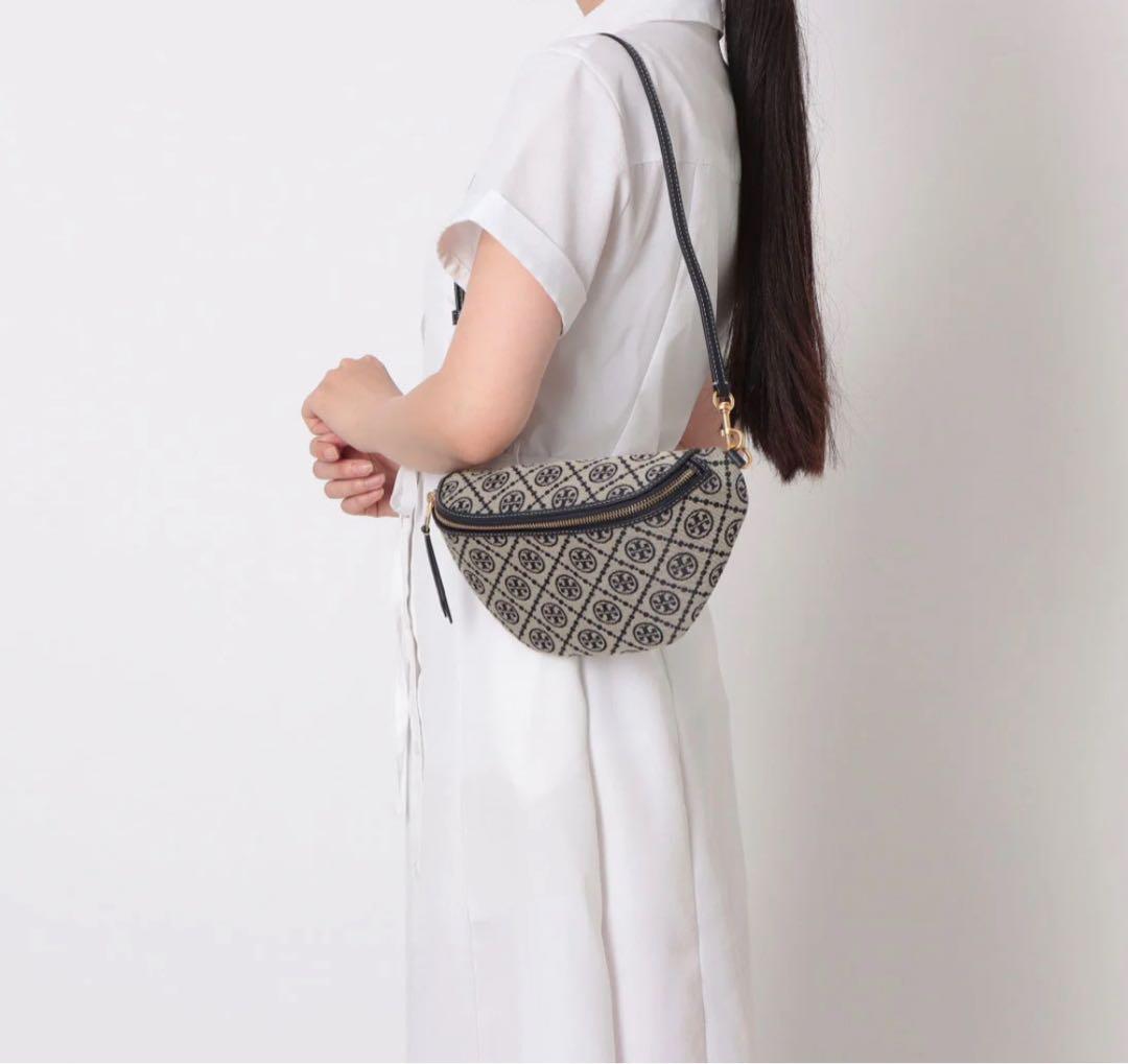 【新品】トリーバーチ　Tモノグラム ベルトバッグ