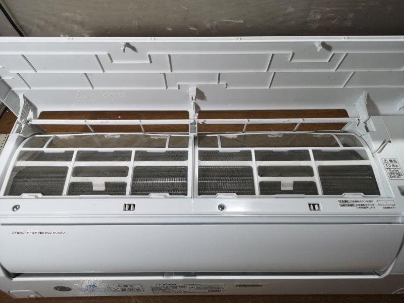 神奈川県内は無料工事、配送付き、室外機込６畳シャープ2023年製、美品、保証付き