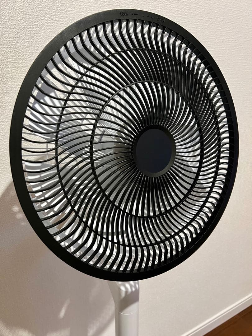 美品■duux Blade(ブレード)DXCF23JP(WT)バッテリーパック付