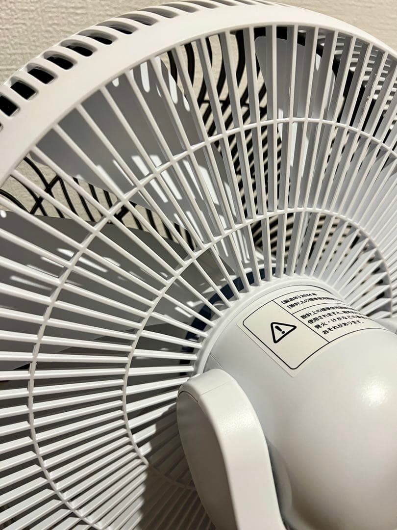 美品■duux Blade(ブレード)DXCF23JP(WT)バッテリーパック付