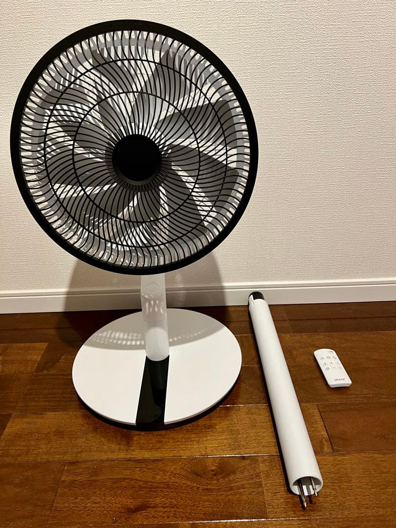 美品■duux Blade(ブレード)DXCF23JP(WT)バッテリーパック付