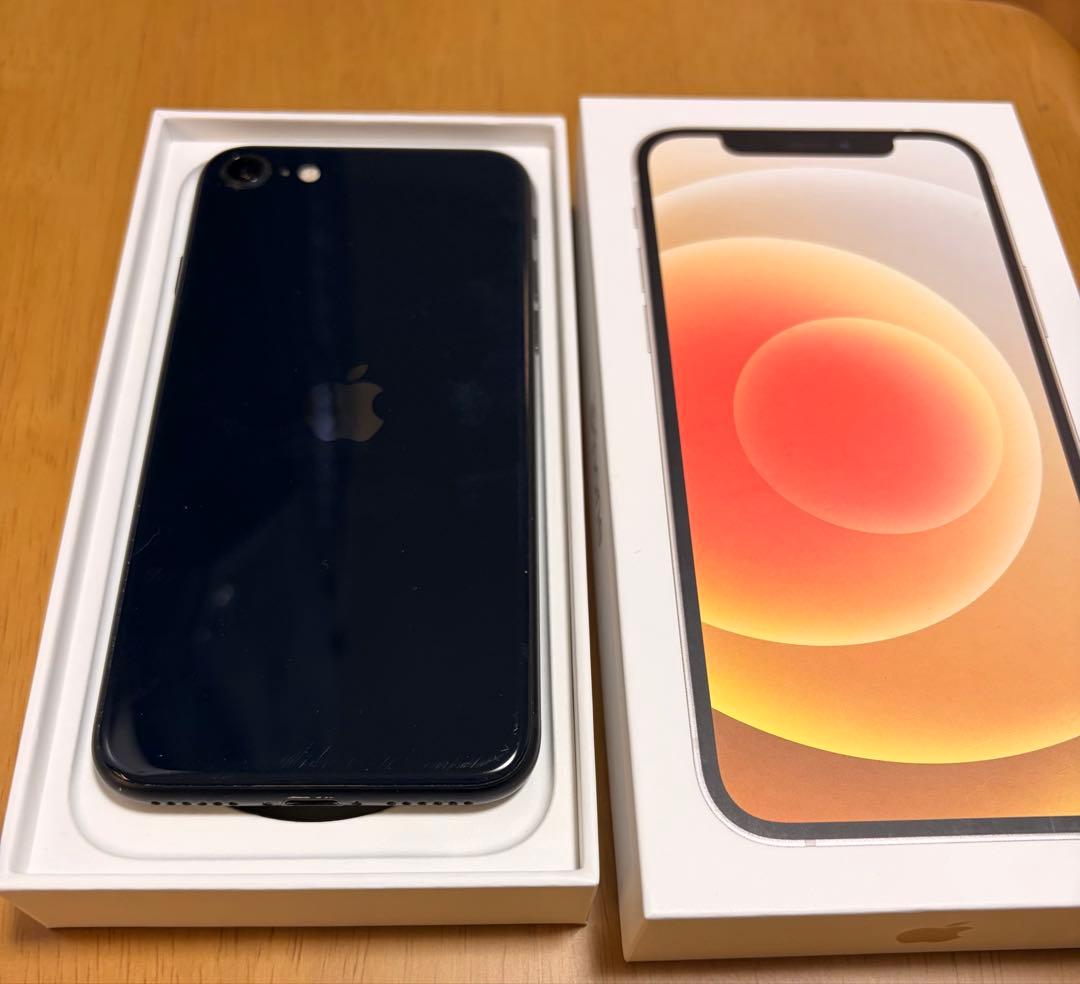 iPhone SE3 本体 64GB SIMフリー 79% 画面割れなし