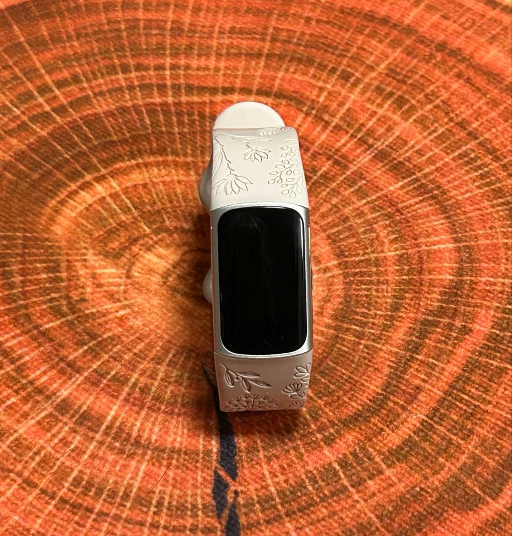 fitbit charge6（本体・外箱のみ）