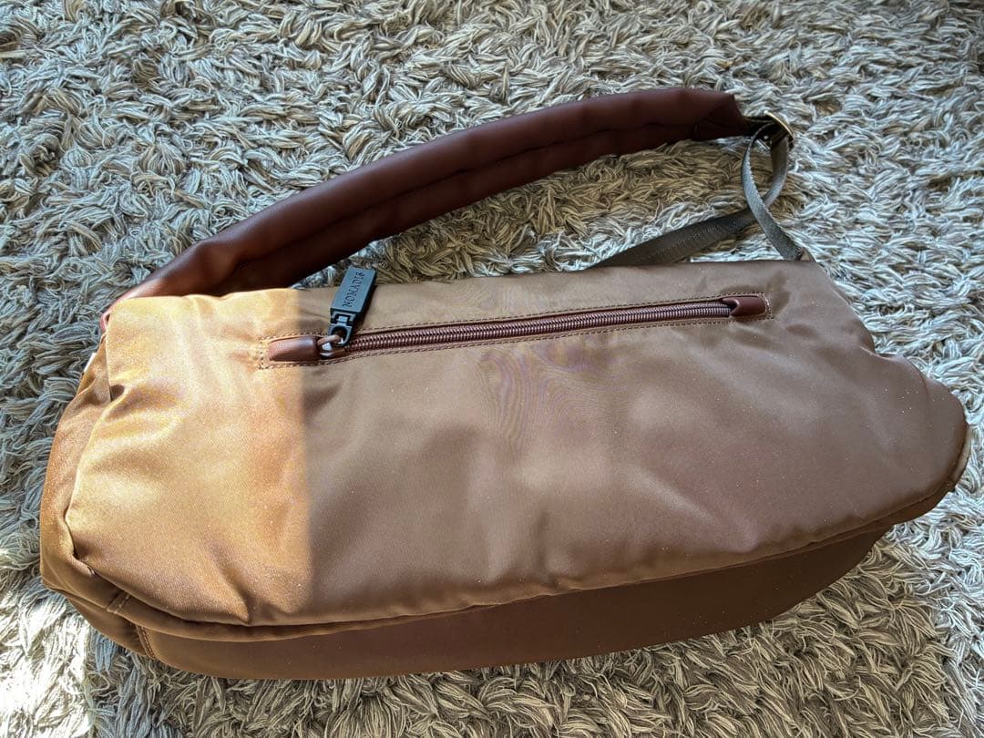 NOMADIS LUCK ワイド ショルダーバッグ