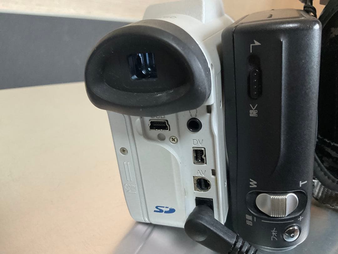 SHARP VL-27-W.   ハンデイカメラorビデオ