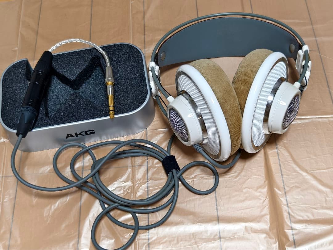 AKG ヘッドフォンK701