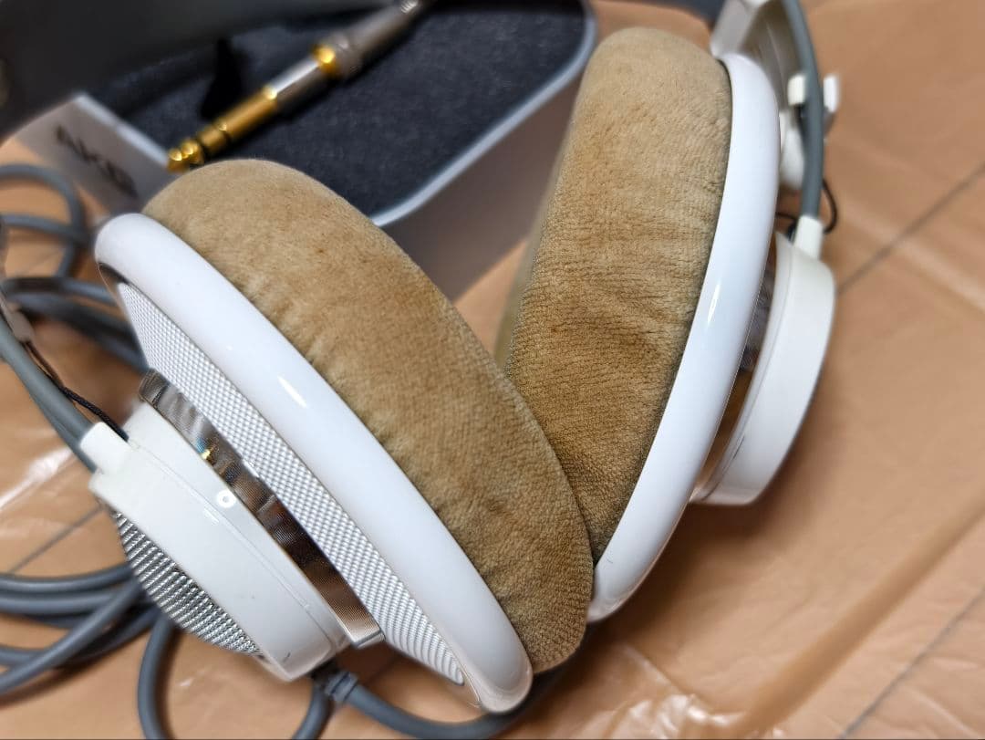 AKG ヘッドフォンK701