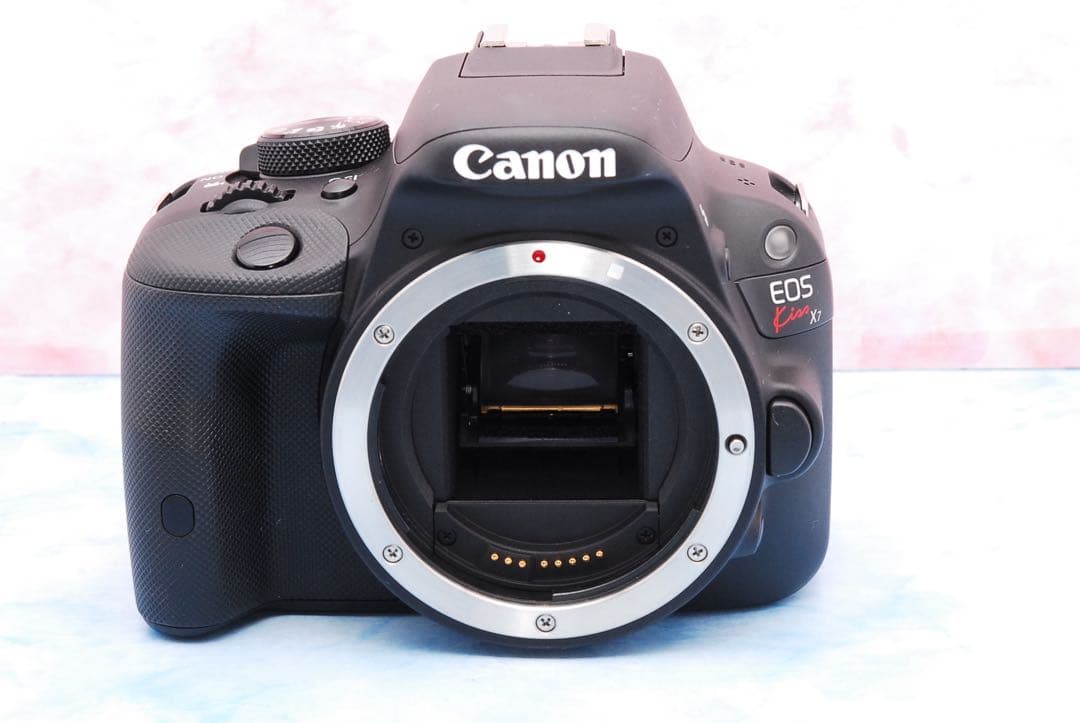 キャノン Kiss X7★S数極少★一眼レフカメラ★軽量＆高性能★初心者向け