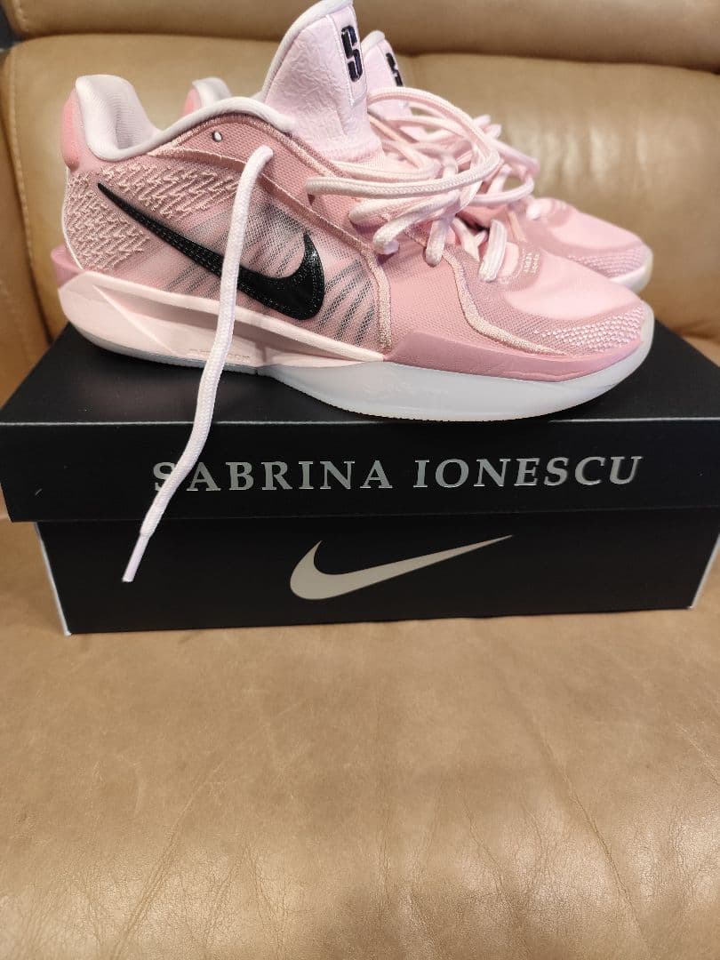 Nike Sabrina Ionescu バッシュ 22.5