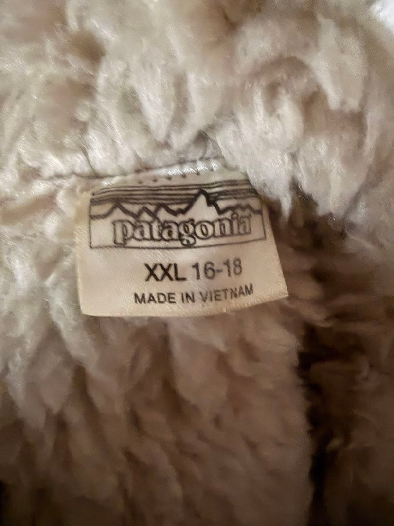 Patagonia インファーノジャケット ボーイズXXLサイズ カーキ