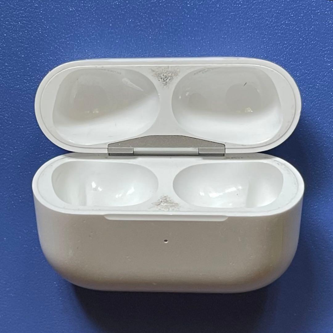 シ*ラ様 AirPods pro A3048 第2世代 タイプC 左耳＋ケースの