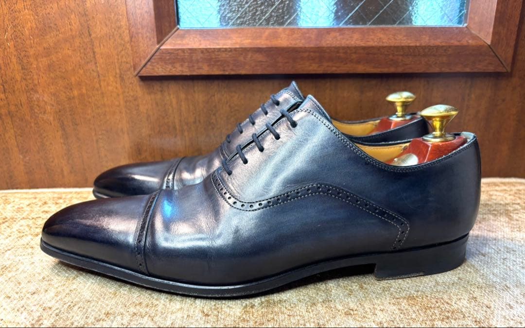 美品MAGNANNI マグナーニEU41(26) ストレートチップ鏡面磨