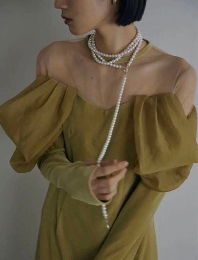 オフショルダーロングドレス