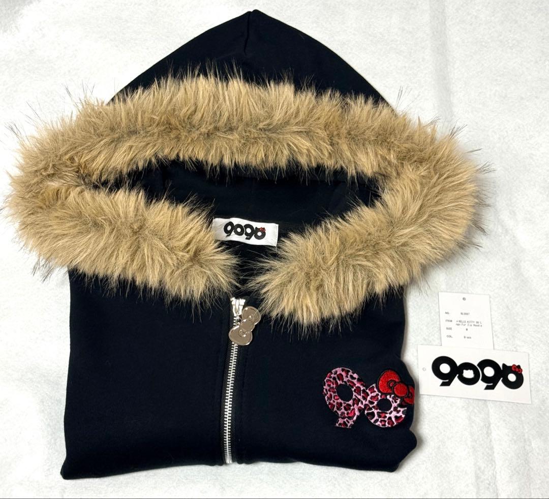 9090s キティ　コラボ　パーカー　Mサイズ