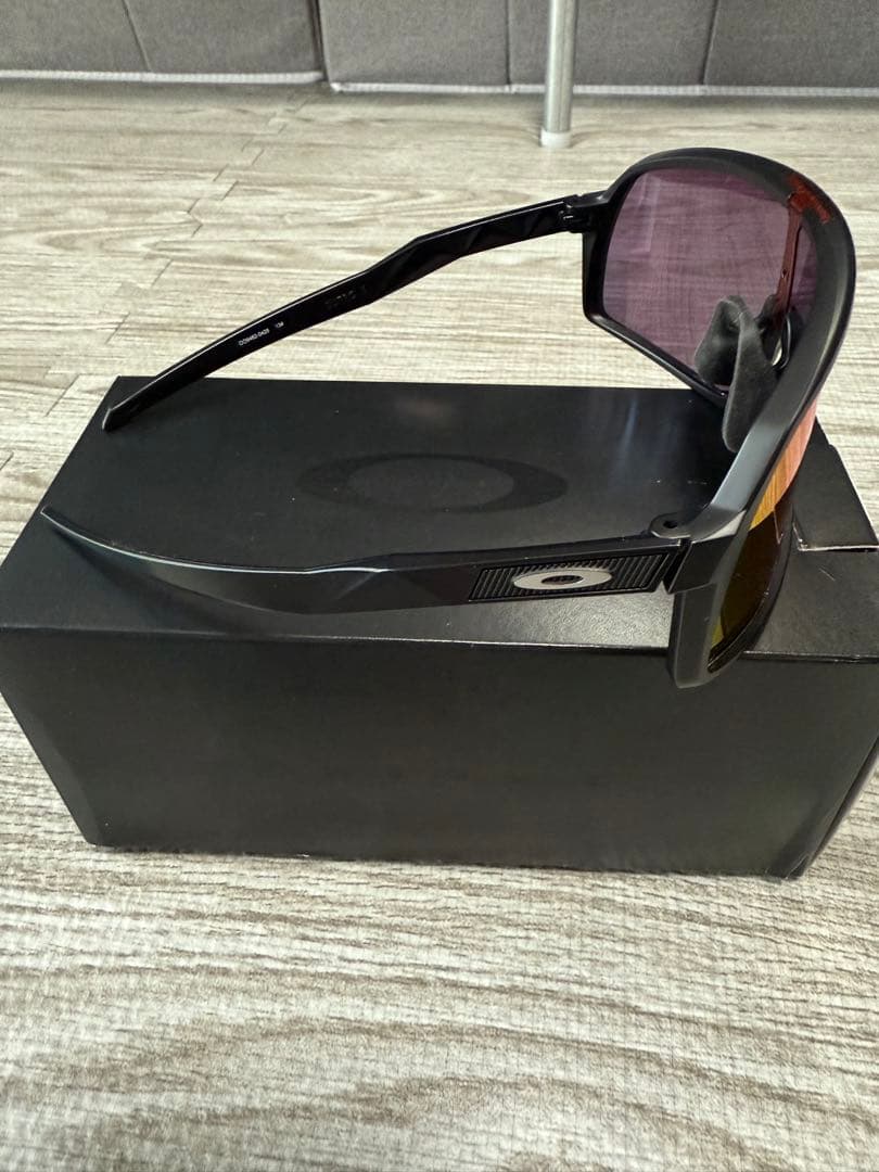 オークリー　SUTRO S