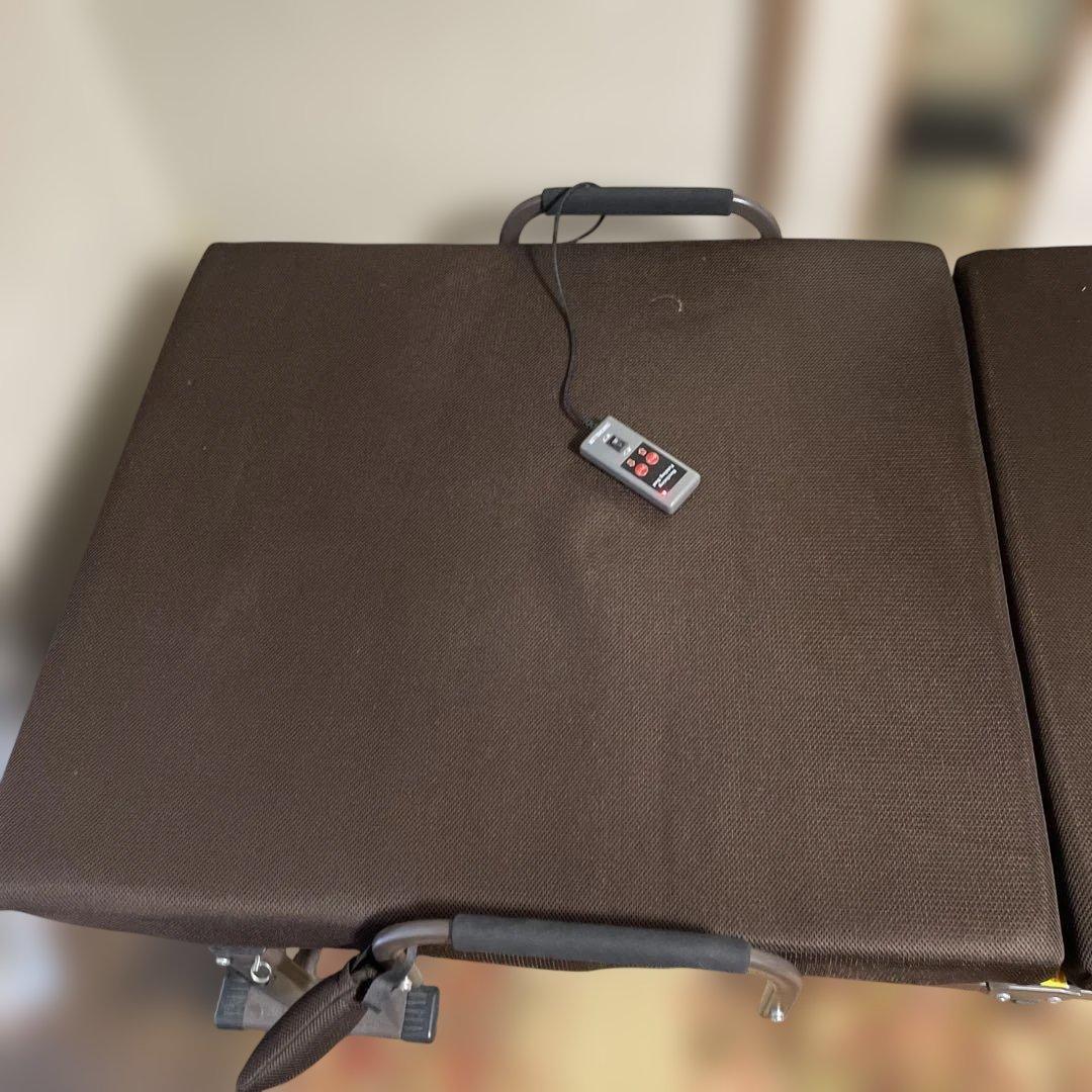 アイリスオーヤマ　折りたたみ電動リクライニングベッド　シングル