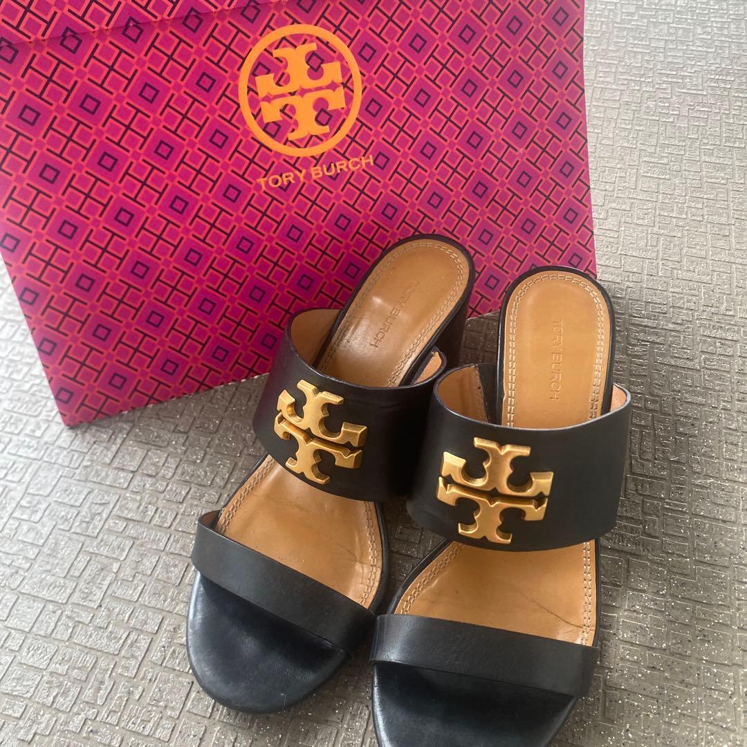 美品　23.5cm Tory Burch 黒 レザー ミュールサンダル 7M