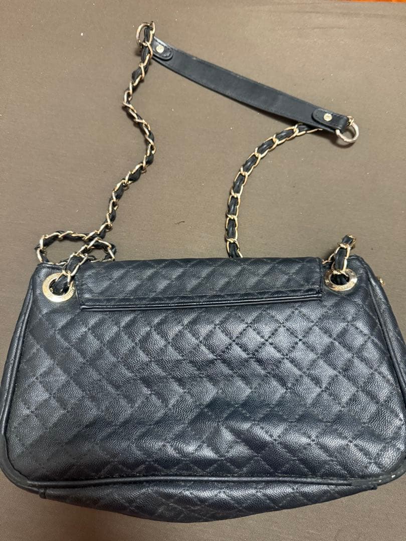 CHANEL ブラック キルティング ショルダーバッグ