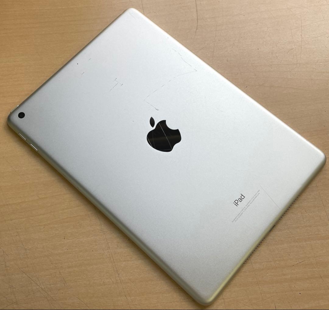 iPad 第6世代　A1893　Wi-Fiモデル　シルバー　32GB #3