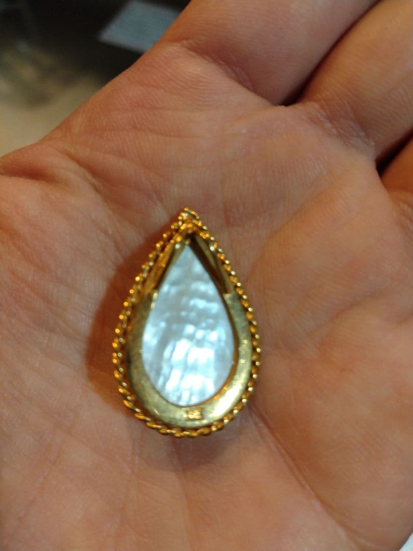 涙型パールチャーム K18ゴールドフレーム