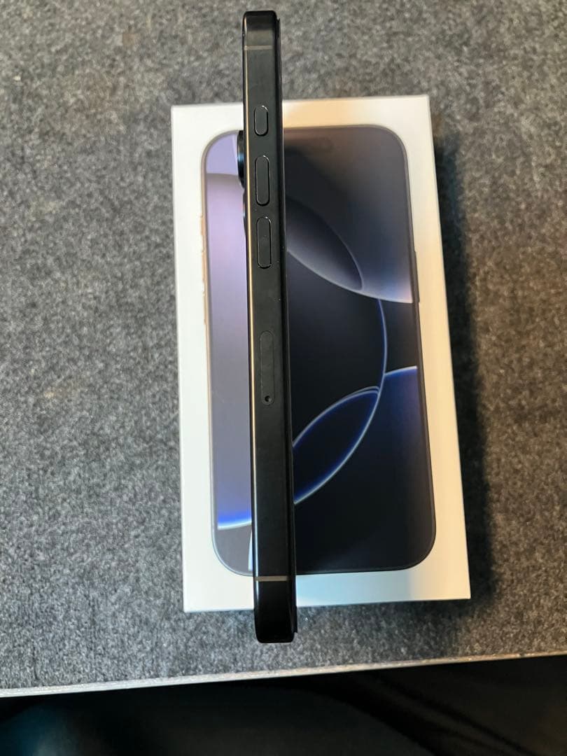 iPhone 16 pro 本体　128GB