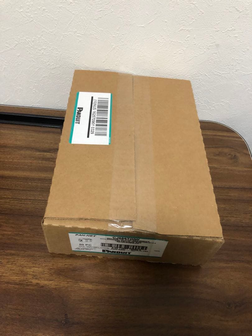 パンドウイット CJ688TGIW カテゴリ6　モジュラージャック50個入