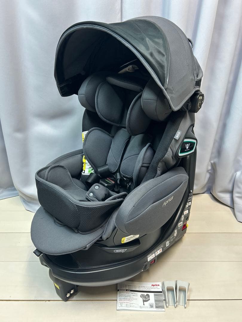 アップリカ　フラディアグロウ　ISOFIX　セーフティプラス　プレミアム