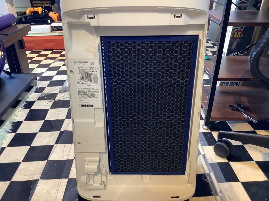 シャープ　KI-LX75-W 加湿空気清浄機 ホワイト系