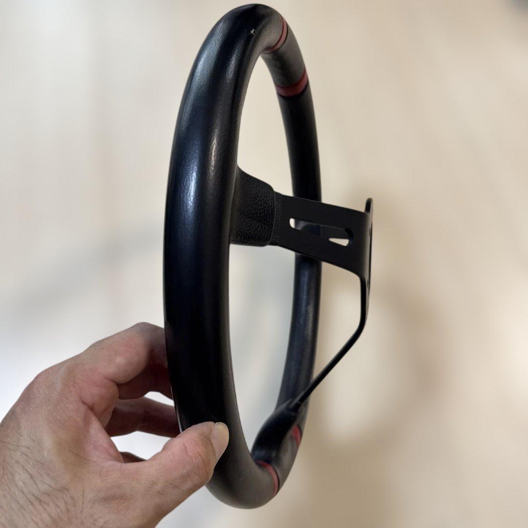 MOMO DRIFTING ステアリングホイール