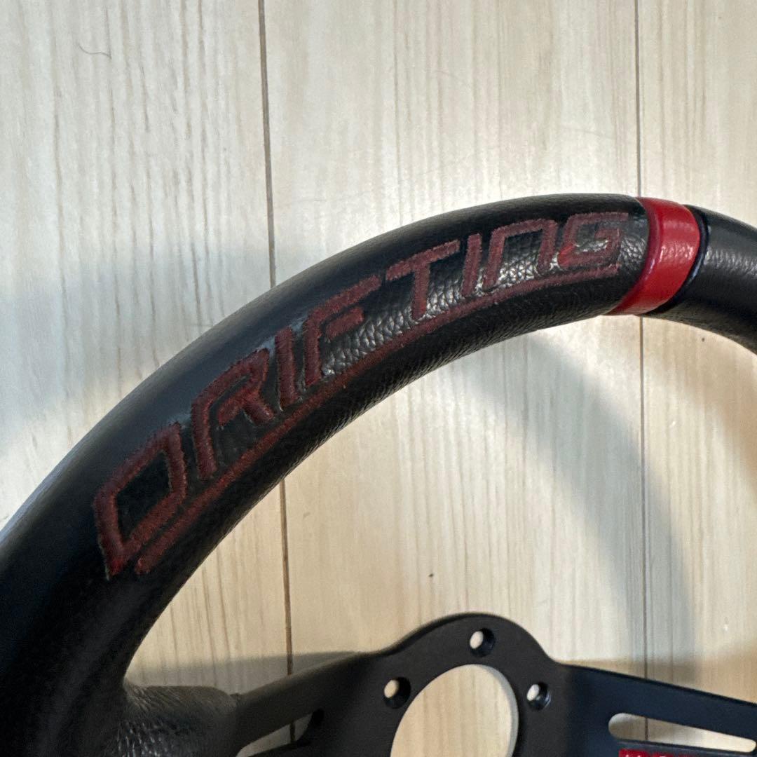 MOMO DRIFTING ステアリングホイール