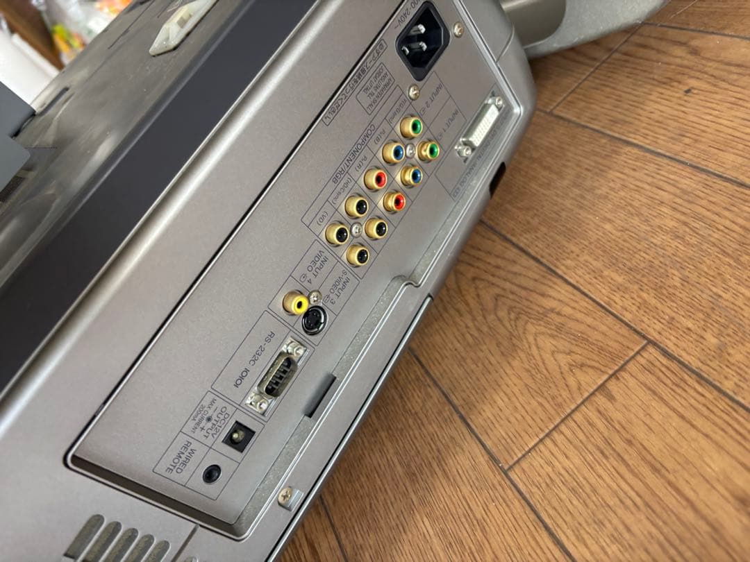 【ジャンク】シアタープロジェクター　SHARP XV-Z11000