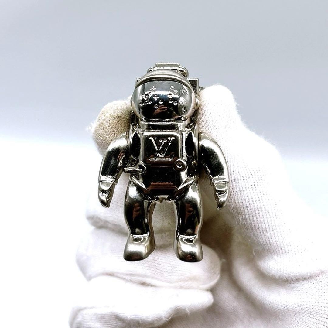 LOUIS VUITTON ルイヴィトン　ポルトクレ　スペースマン　宇宙飛行士