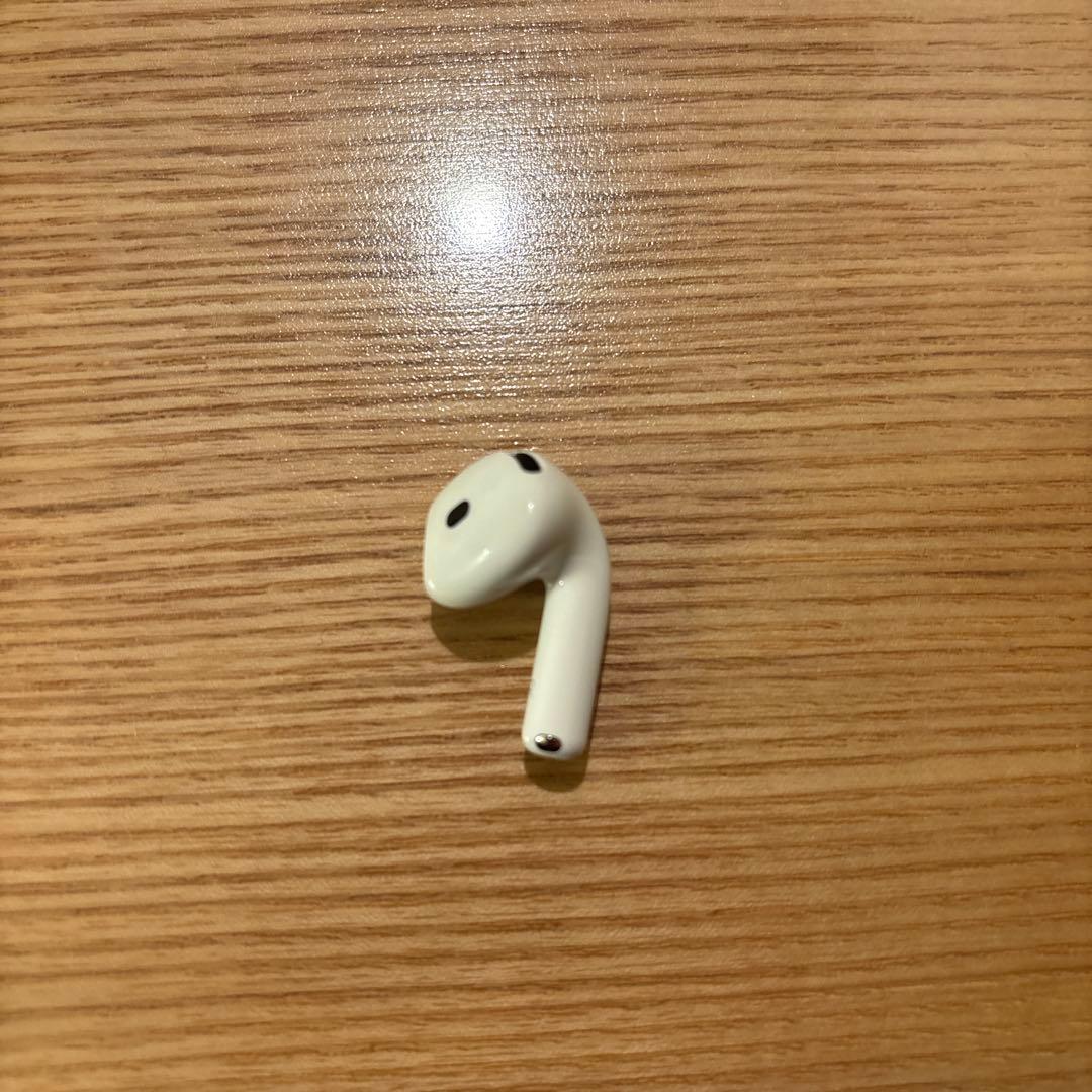 Apple AirPods 4 ANC 右耳のみ ケース 正規品