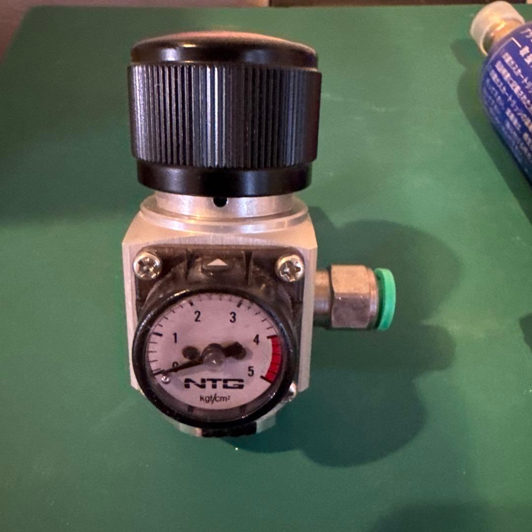 ビールサーバー用ミニガス減圧弁&ミニガス5本