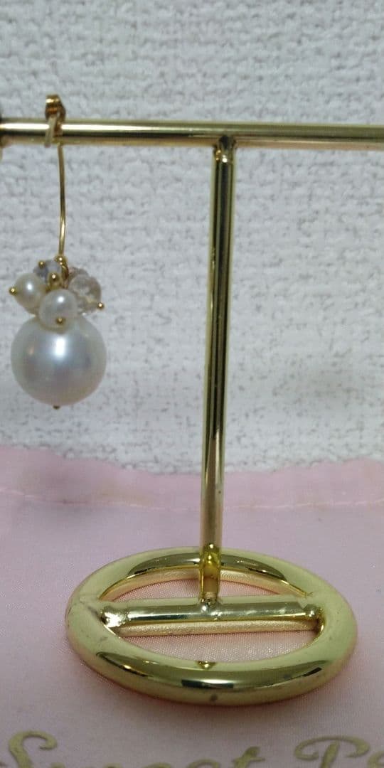 【※希少大粒パール】セミバロックパール15㎜ 全長3.8㎝ 12石フープ2.3㎝