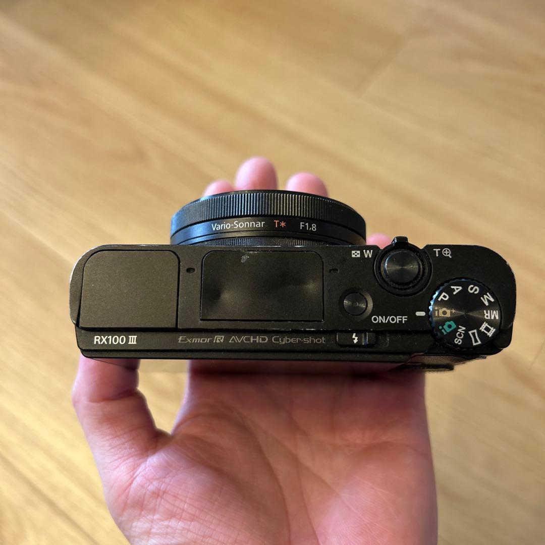 SONY コンパクトカメラRX100Ⅲ