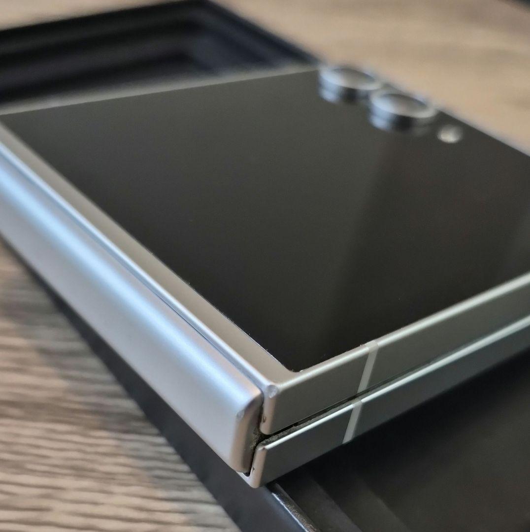 Galaxy ZFlip6本体 256GB Samsung SIMフリー