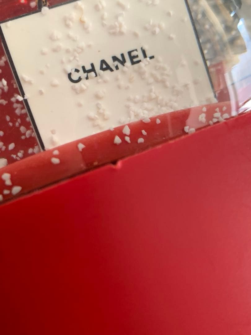 CHANEL ビッグスノードーム 電動式