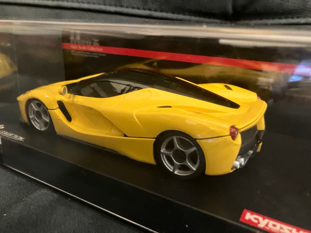 京商　ミニッツ　オートスケール　ラフェラーリ　イエローバージョン