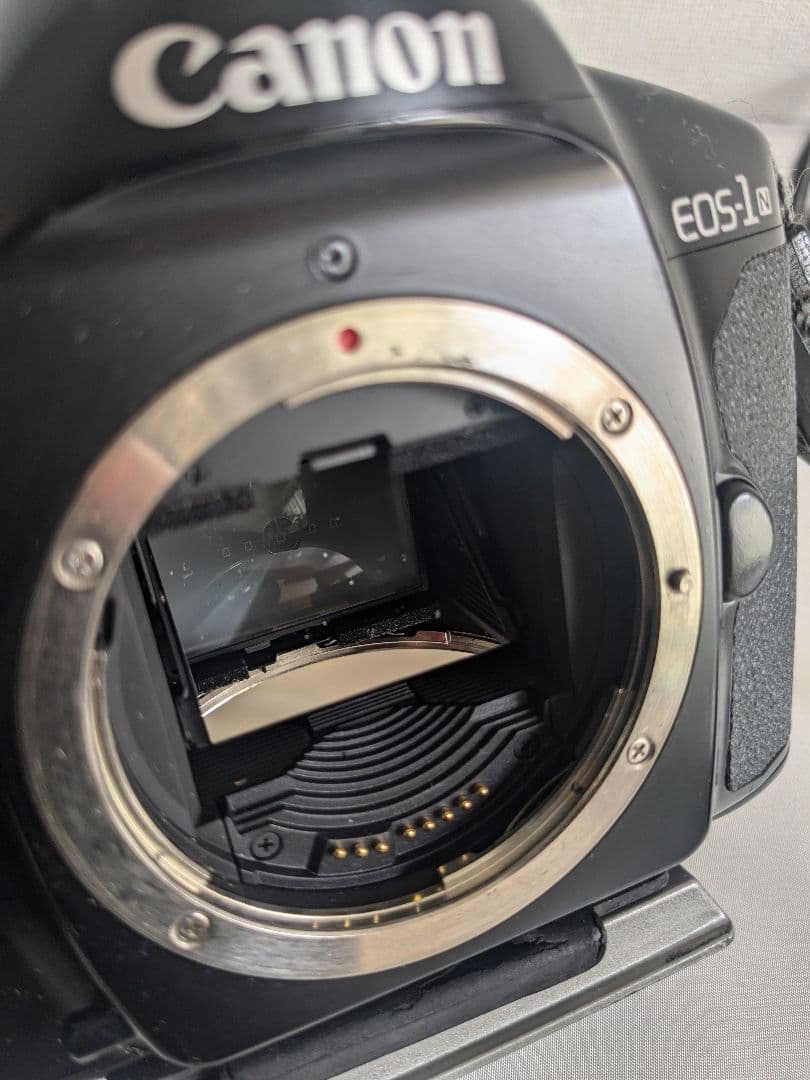 【ジャンク品】 Canon EOS-1N ボディ 一眼レフカメラ