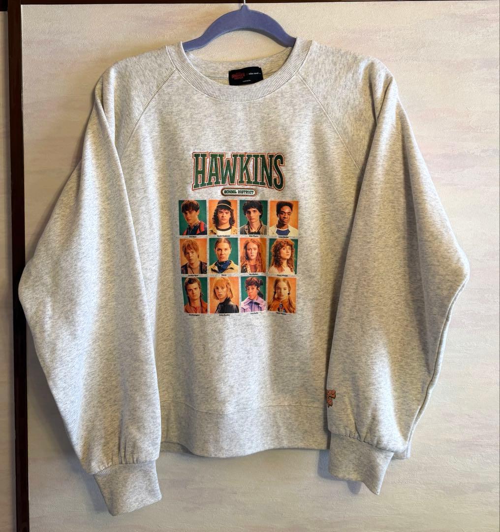 【美品】STRANGER THINGS スウェットプルオーバー オートミール