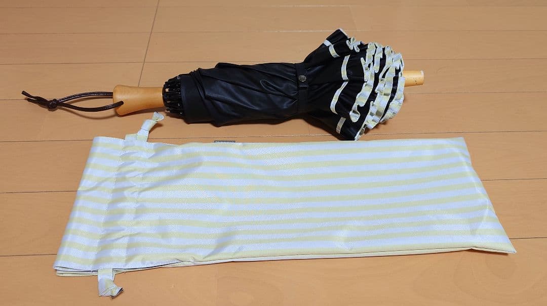 ストライプフリル日傘 収納ケース付き　イエロー