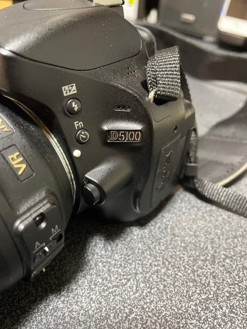 Nikon D5100 デジタル一眼レフカメラ