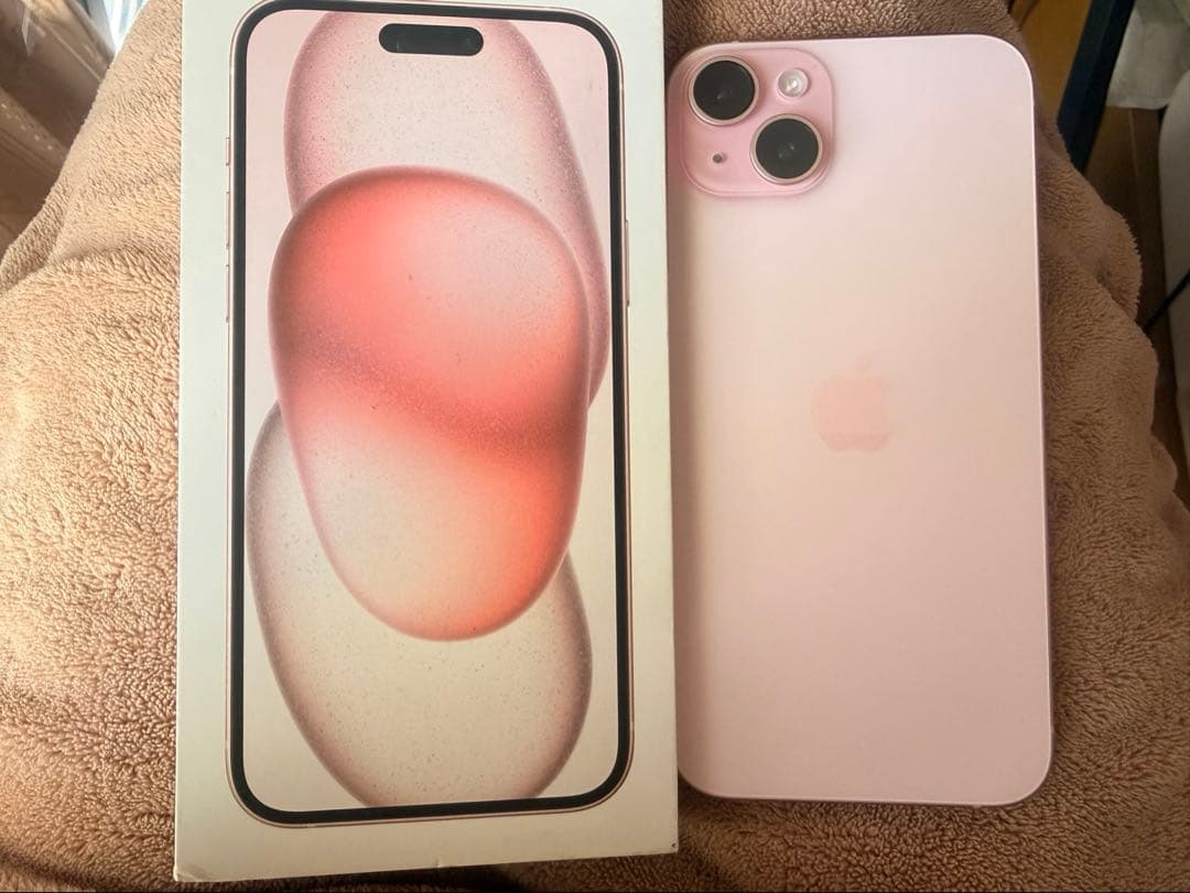 美品　Apple iPhone 15 Plus 256gピンク