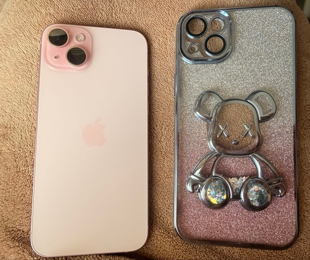 美品　Apple iPhone 15 Plus 256gピンク