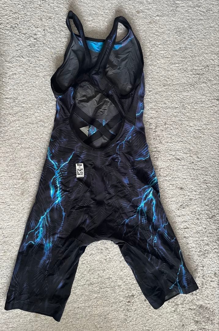 TYR VENZO PHANTOM 水着 28