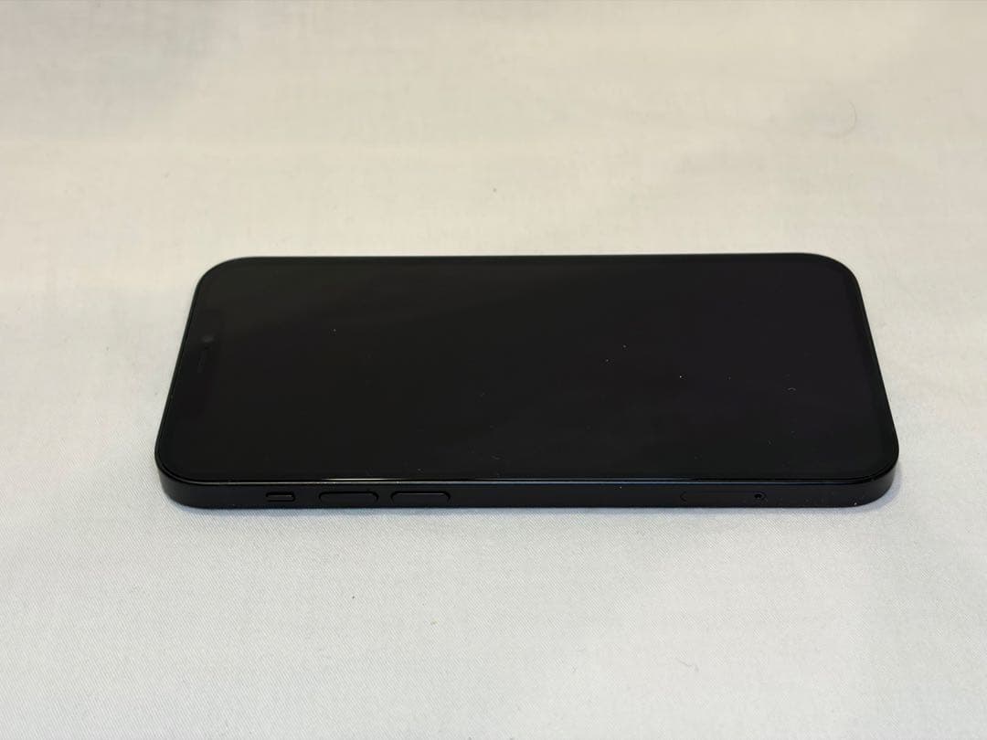 iPhone 12 64GB ブラック【Appleストア購入品】