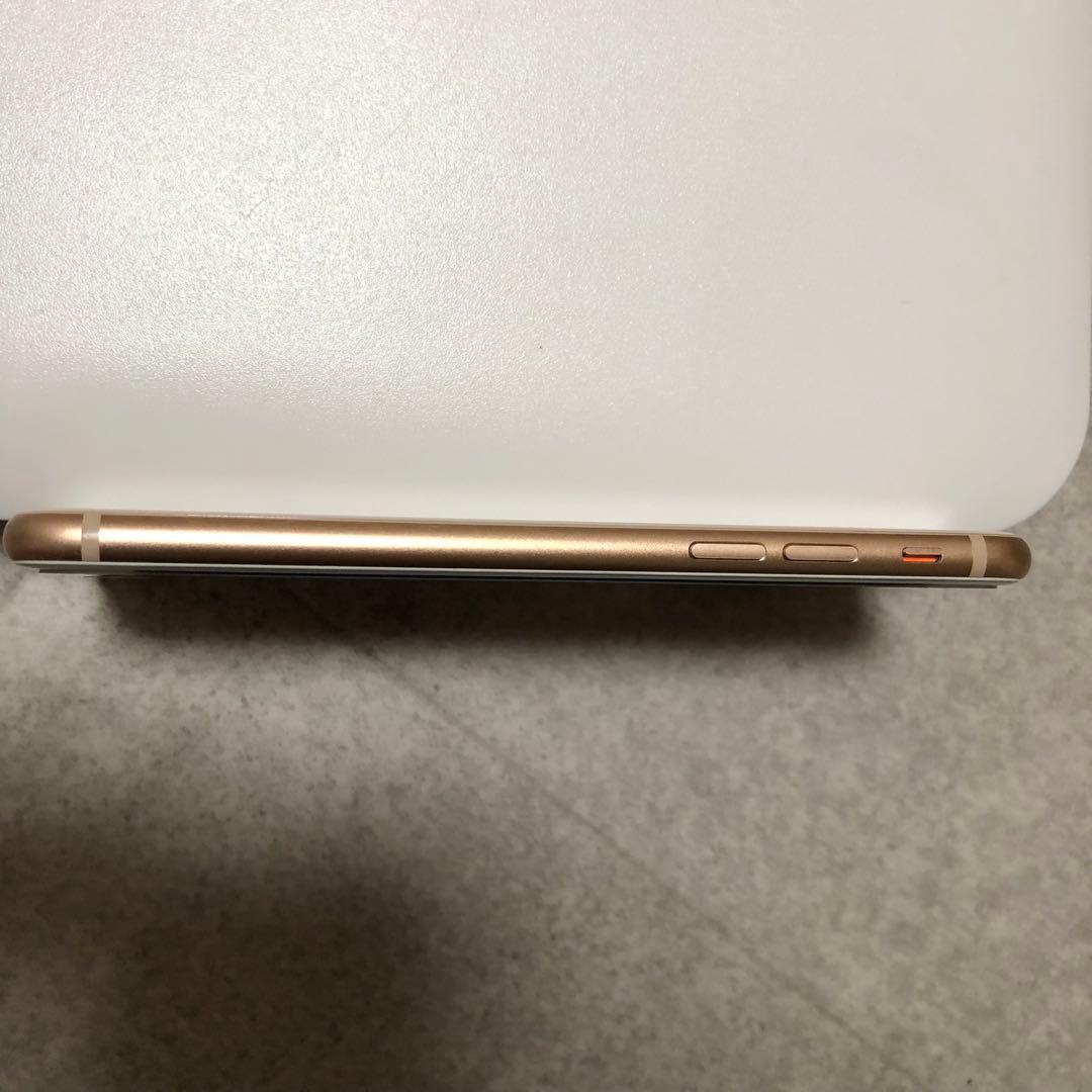 iPhone 8 ゴールド 64GB（SIMフリー）