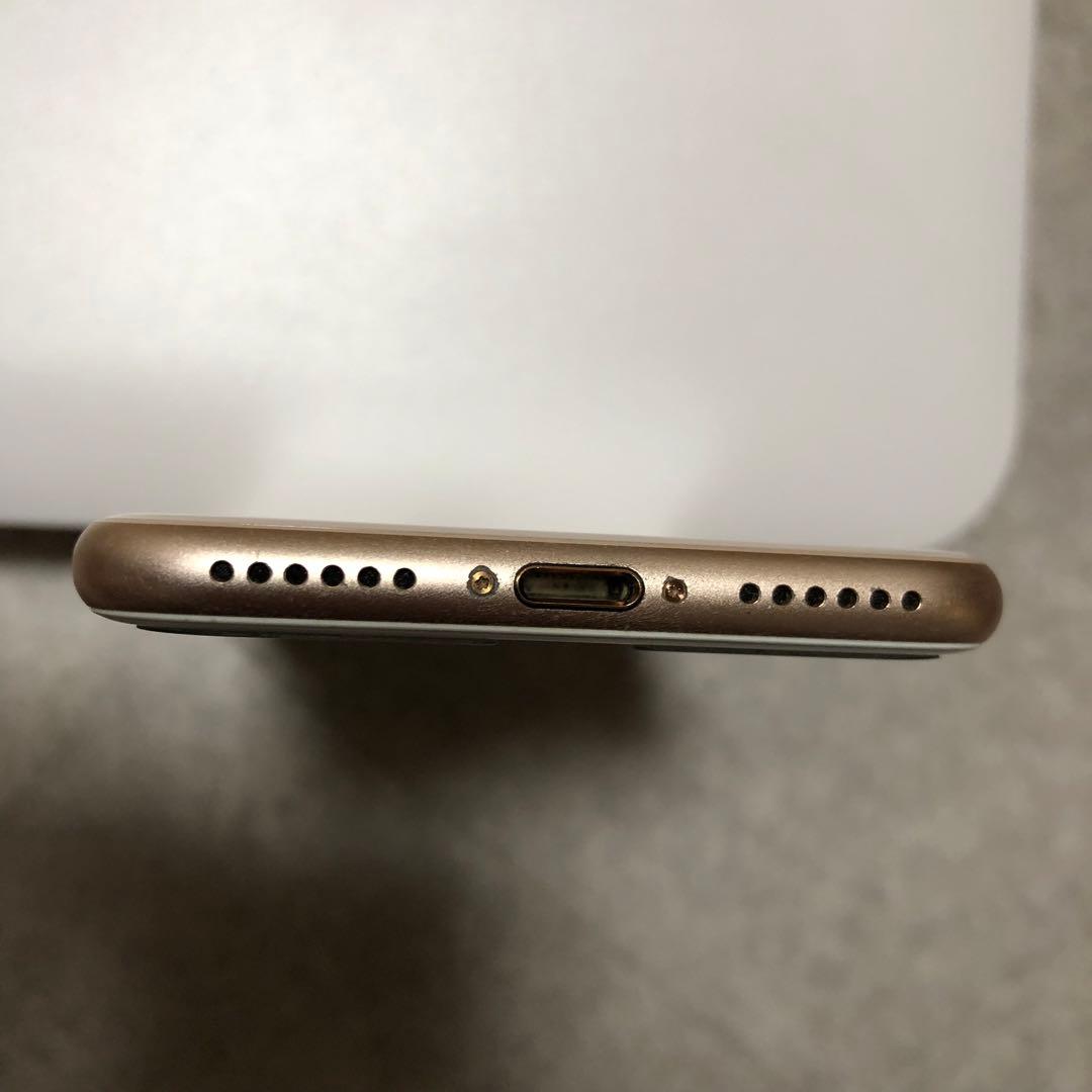 iPhone 8 ゴールド 64GB（SIMフリー）